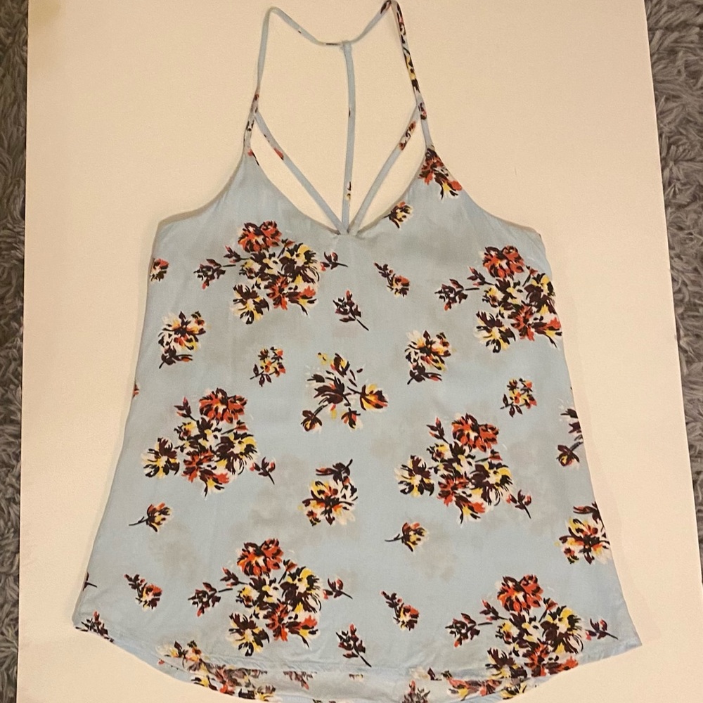 light blue tank top, floral pattern